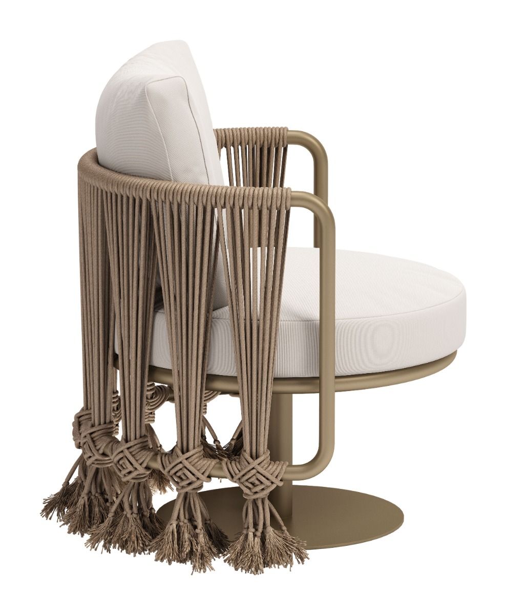 outdoor accent chair