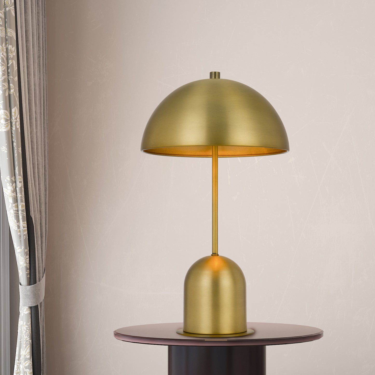 brass accent lamp