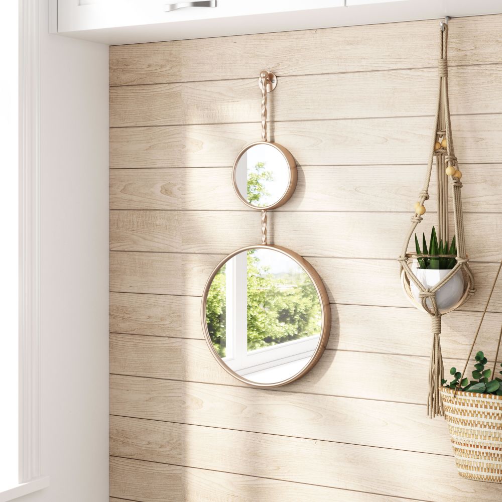 round wall mirror